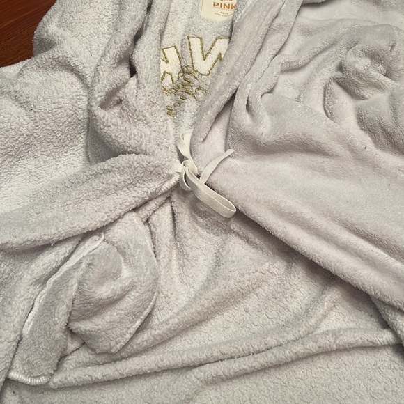 PINK Rock & Roll Royalty Robe from Victoria’s Secret 💕 - Picture 8 of 10